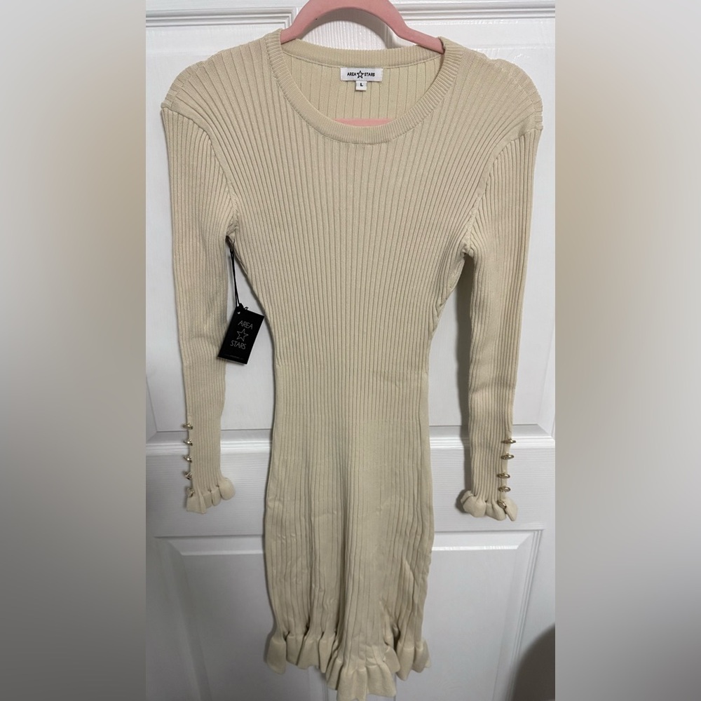 Area Stars Knit Pearl Button Dress